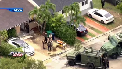 Suspect in custody after barricading himself in SW Miami-Dade home