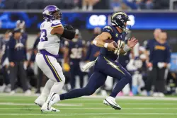 How has the 2025 free agent class fared for the Vikings?