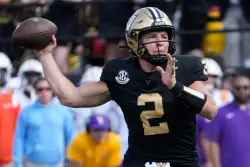 College Football Corner: Navy and Virginia win, while Vandy is dandy